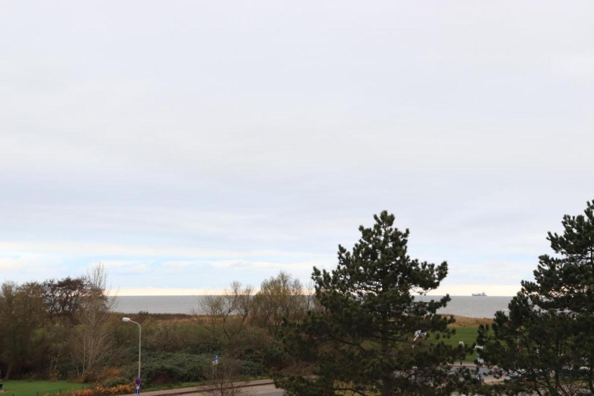 Ferienwohnung Mit Seeblick Und Schwimmbadnutzung In Cuxhaven Luaran gambar