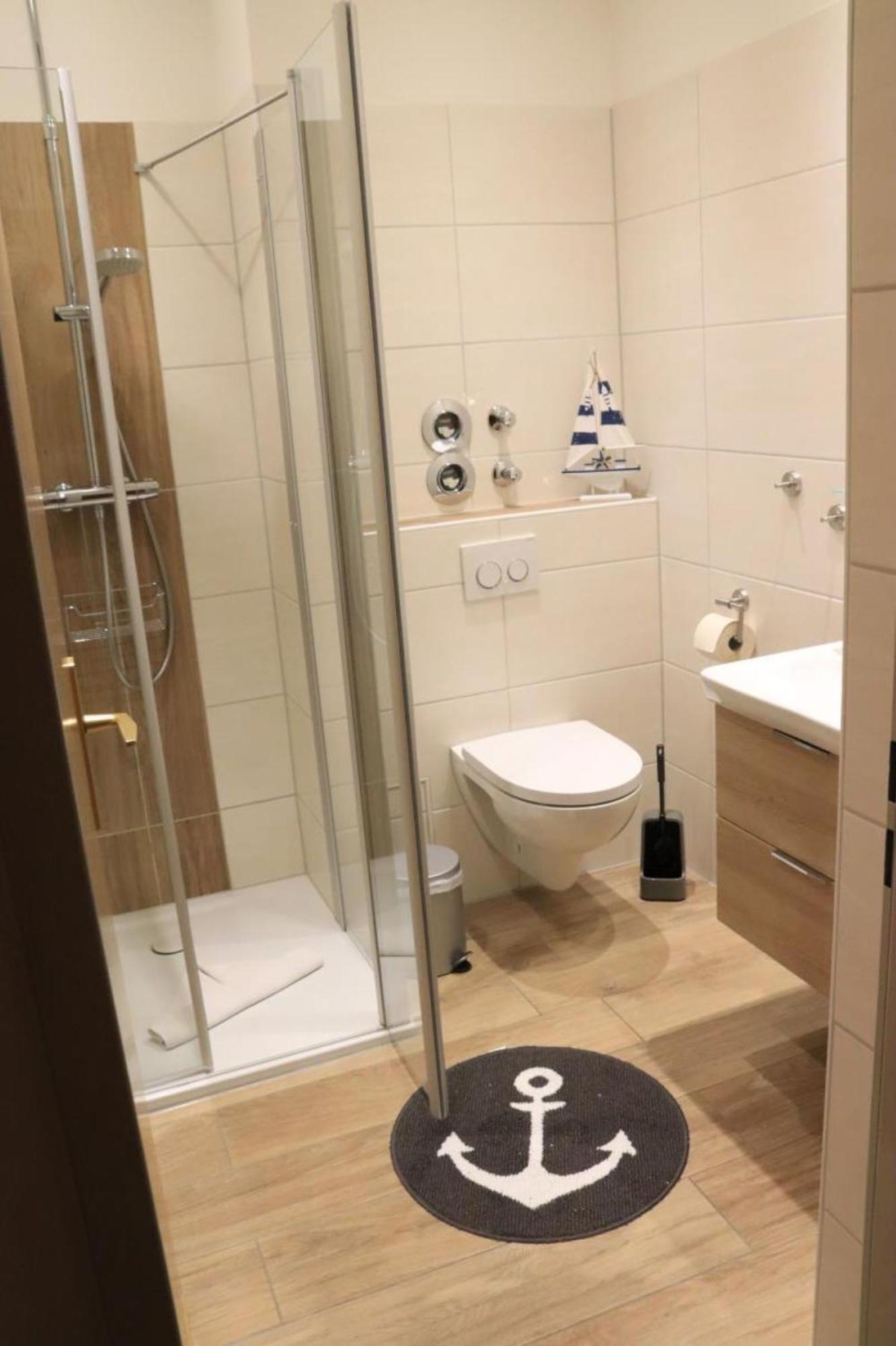Ferienwohnung Mit Seeblick Und Schwimmbadnutzung In Cuxhaven Luaran gambar